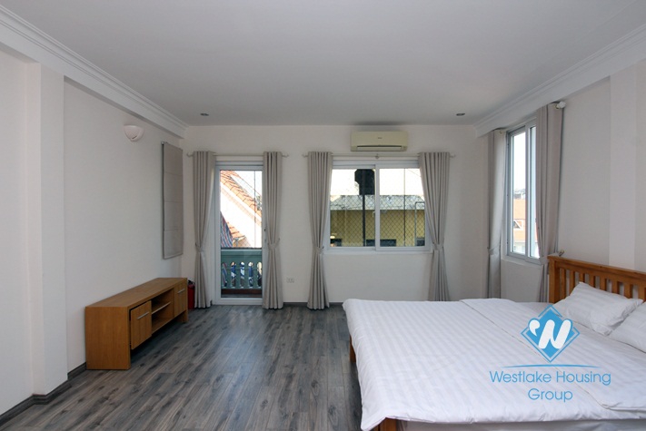 A duplex 3 bedroom apartment for rent in Dang thai mai, Tay ho